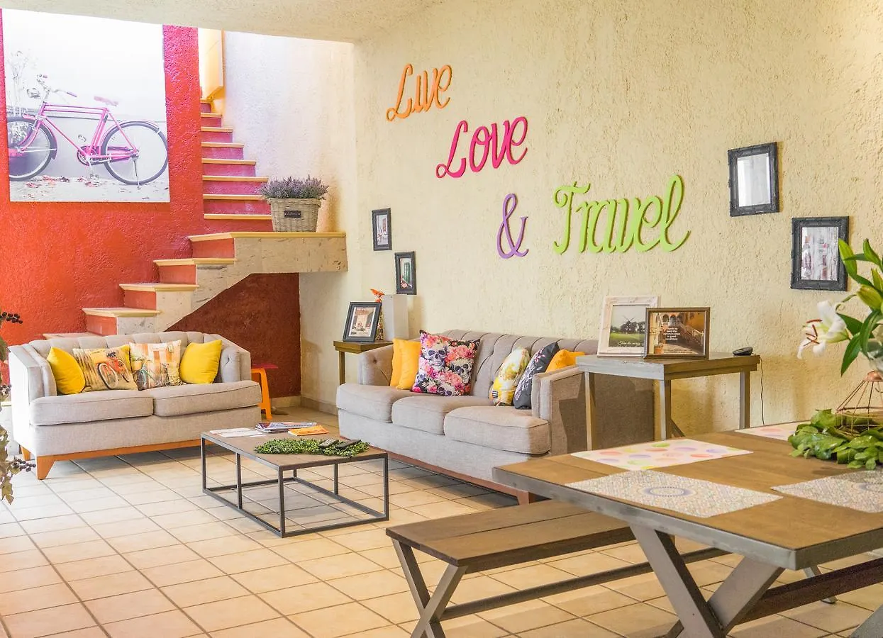 بيت شباب Hostalife غوادالاجارا المكسيك